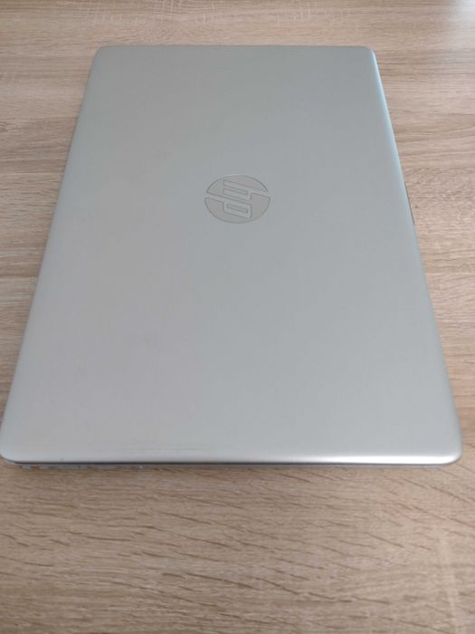 Laptop HP 15 cali, i3 10 gen, 8 gb ramu, 256 gb dysk ssd, ekran IPS, oryginalny win11, idealny stan
