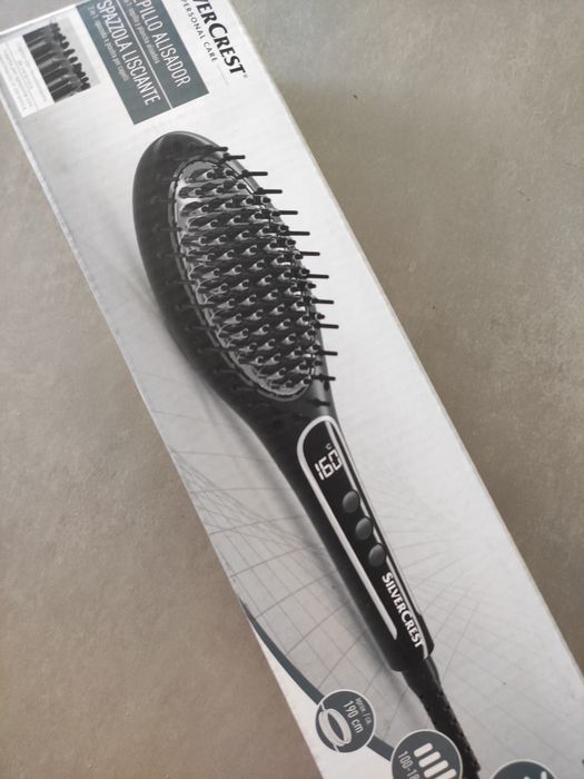 Escova alisadora de cabelo