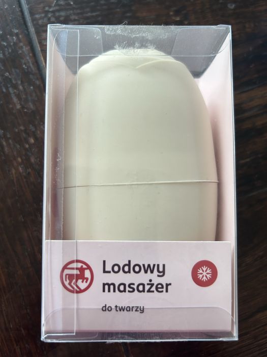 Lodowy masażer do twarzy