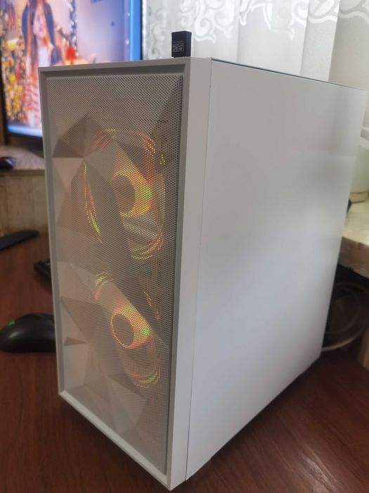 Komputer stacjonarny Ryzen 5 3600 RX 570 8GB Wi-Fi Zestaw