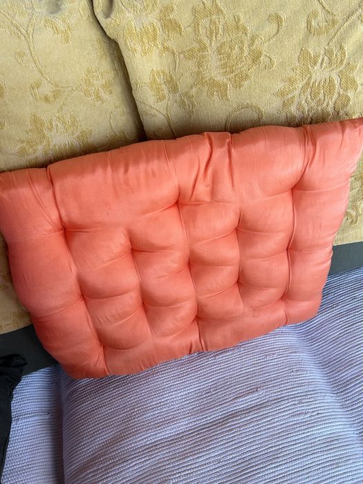 Almofadas  em seda  natural,