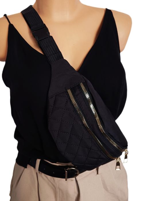 Czarna pikowana saszetka, nerka damska