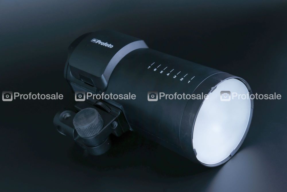 Спалах Profoto B10 plus