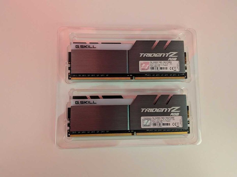 G.Skill Kit 16GB (2 X 8GB) DDR4 3200MHz Trident Z RGB