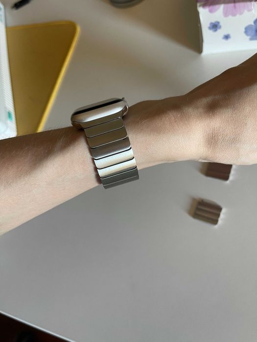 Pasek DEVIA Elegant Link Bracelet do Apple Watch 40mm/41mm 38mm Silver