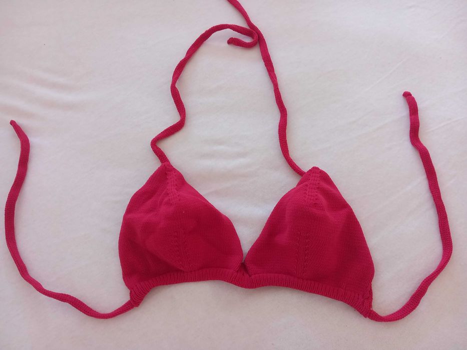 2 blusas + 3 bikinis