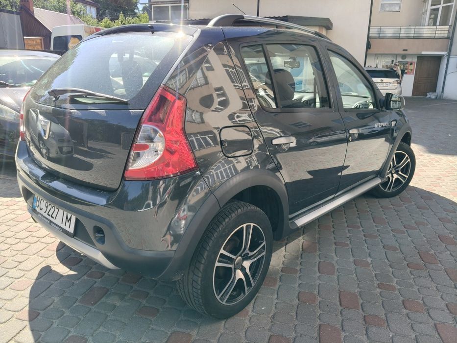 Продам ідеальний Sandero Stepway,1.6 MPI, рідна фарба!