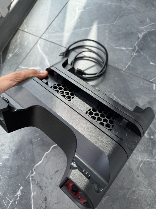 SonyPlastation 4 Slim