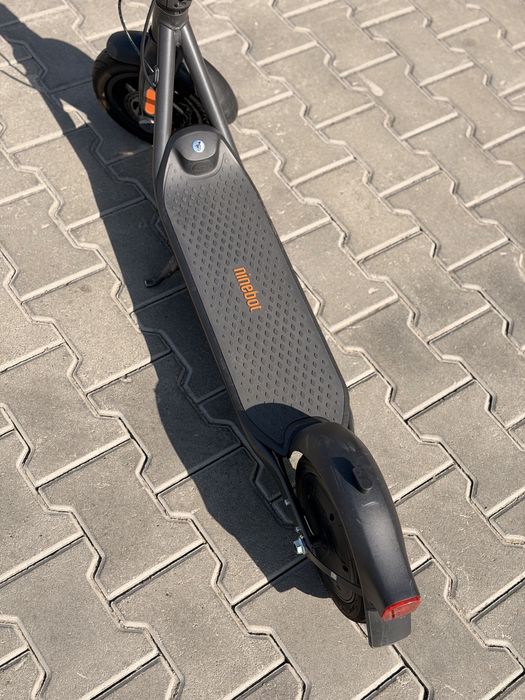Ninebot Kickscooter F2