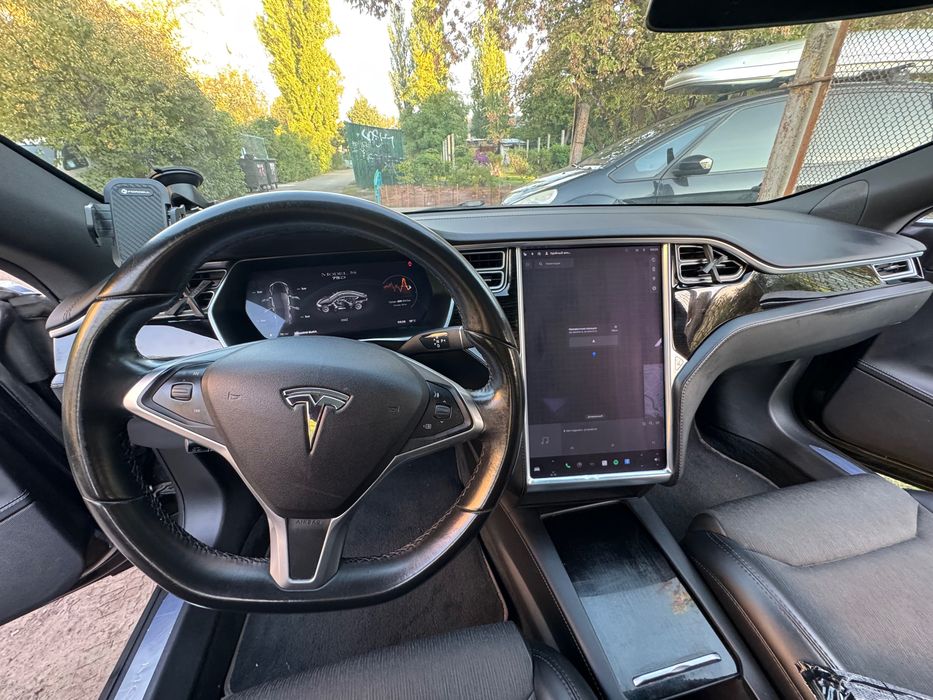 Терміново! Продам Tesla Model S з Європи!
