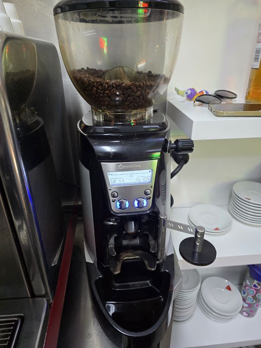 Moinho cafe eletrico como novo