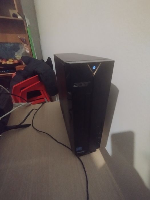 Pc Acer Novo em folha