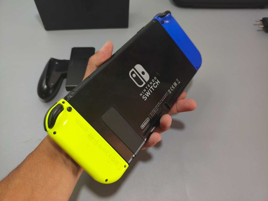 Nintendo Switch V2