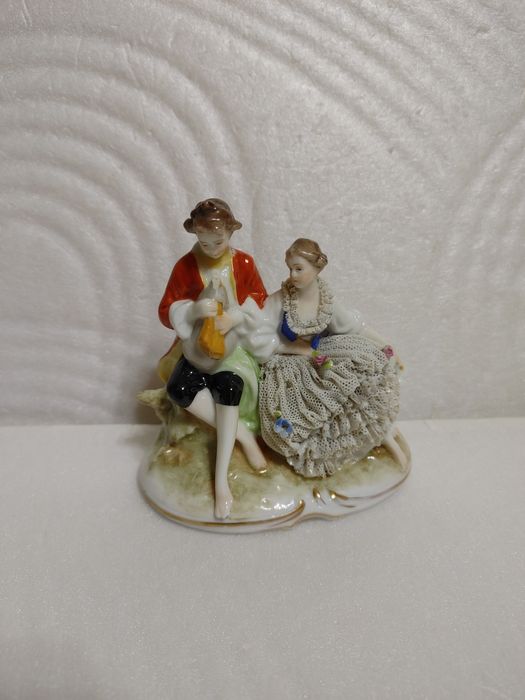 Статуэтка кавалер с дамой MULLER Мюллер фарфор Германия 1890-1927 год