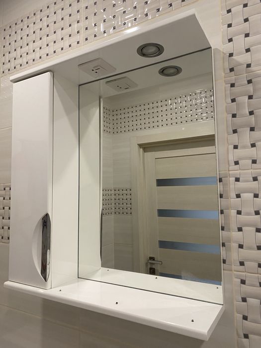 Тумба с зеркалом