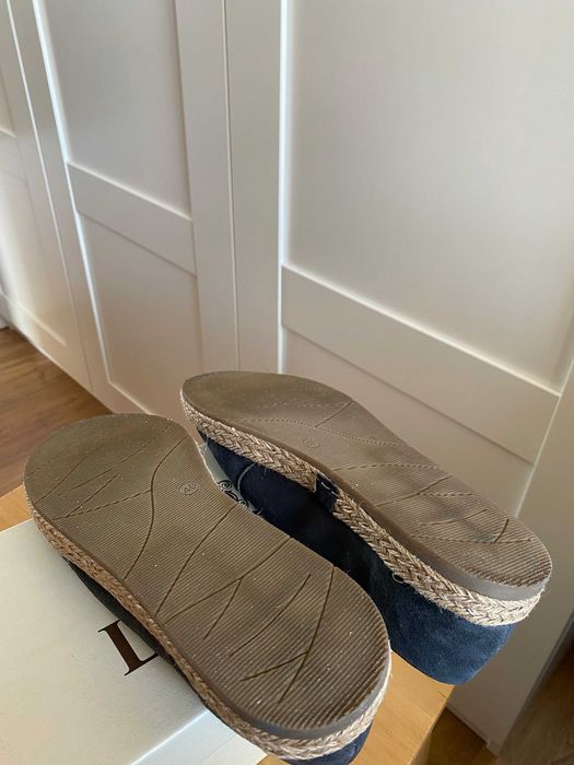 Granatowe zamszowe espadryle