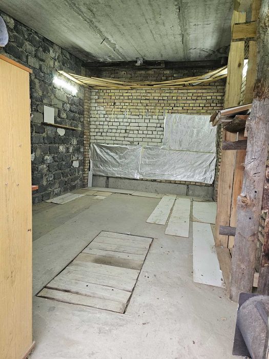 Здається в оренду гараж в АК ЗОРЯ (Буча, вул.Гребінки 2)