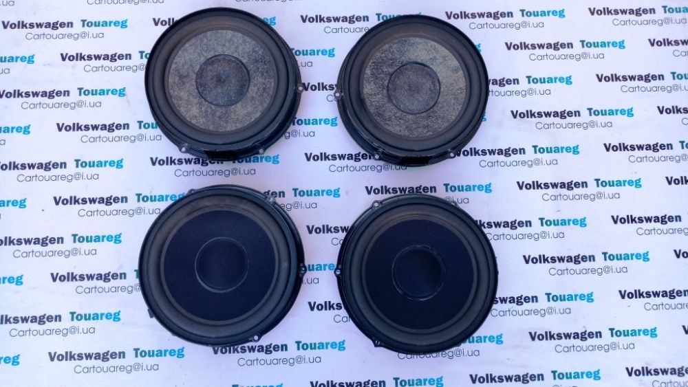 Динамик Динамік Volkswagen Touareg c 2002-2010 г.в. колонка колонки