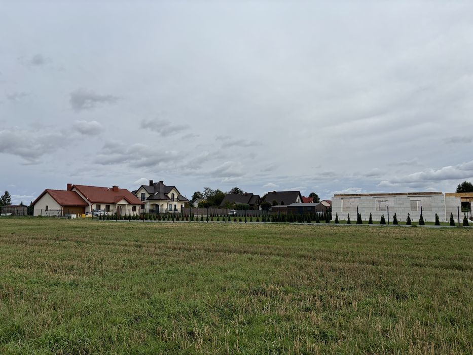 Dzialka budowlana w Szopinku k. Zamościa  8.1 ara