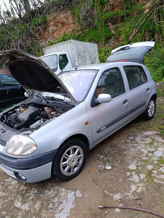 Clio II Break 1.6 8V (90 cv)