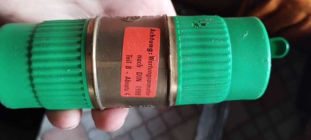 Смеситель.Кран полипропиленовый. Гайка.