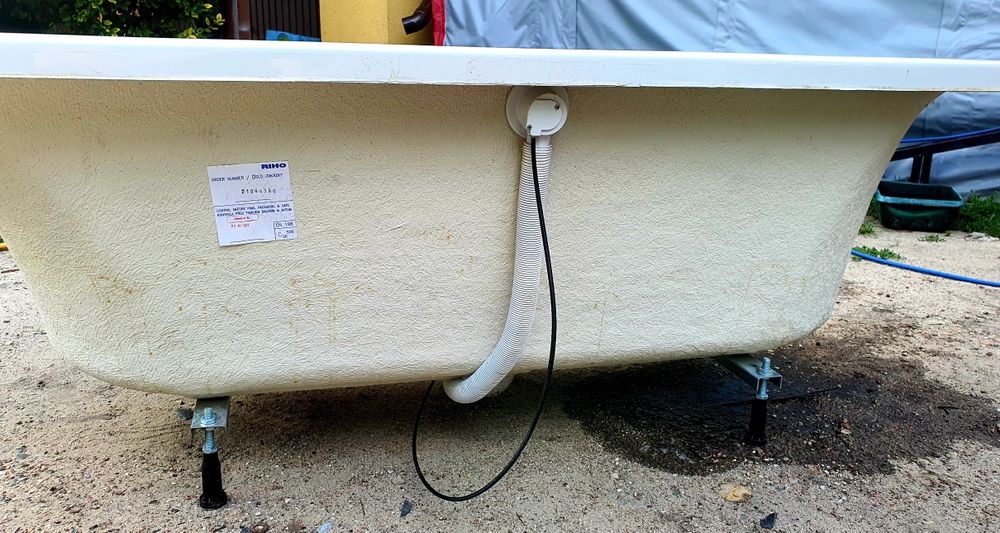 Wanna prostokątna Riho Lusso 180x80 215l akrylowa biała syfon chrom