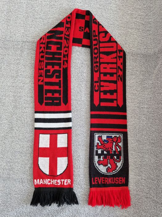 Szalik piłkarski kolekcjonerski Bayern Leverkusen vs Manchester United