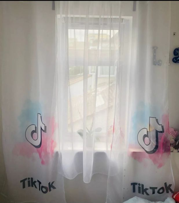 Gotowa firanka 225 cm szeroka x 150 cm wysoka