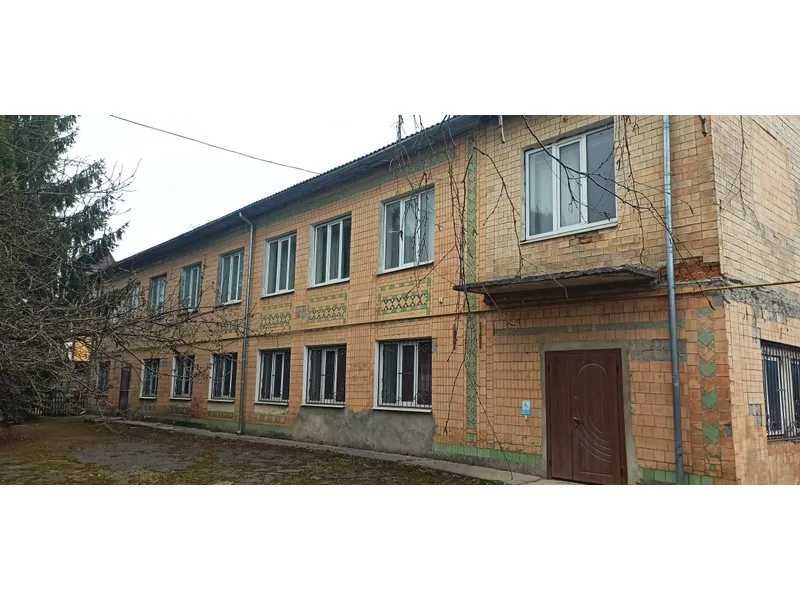 ПРОДАЖ - Двоповерхова будівля, площею 561,5 кв.м. м. Борщів
