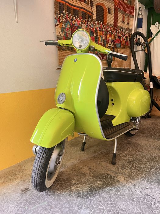 Vespa 50 S 1989 — Totalmente restaurada em verde clássico