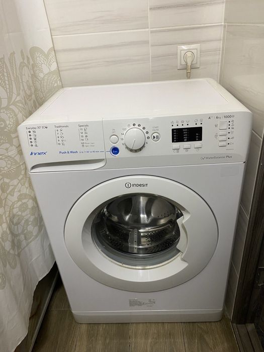 Пральна машина Indesit