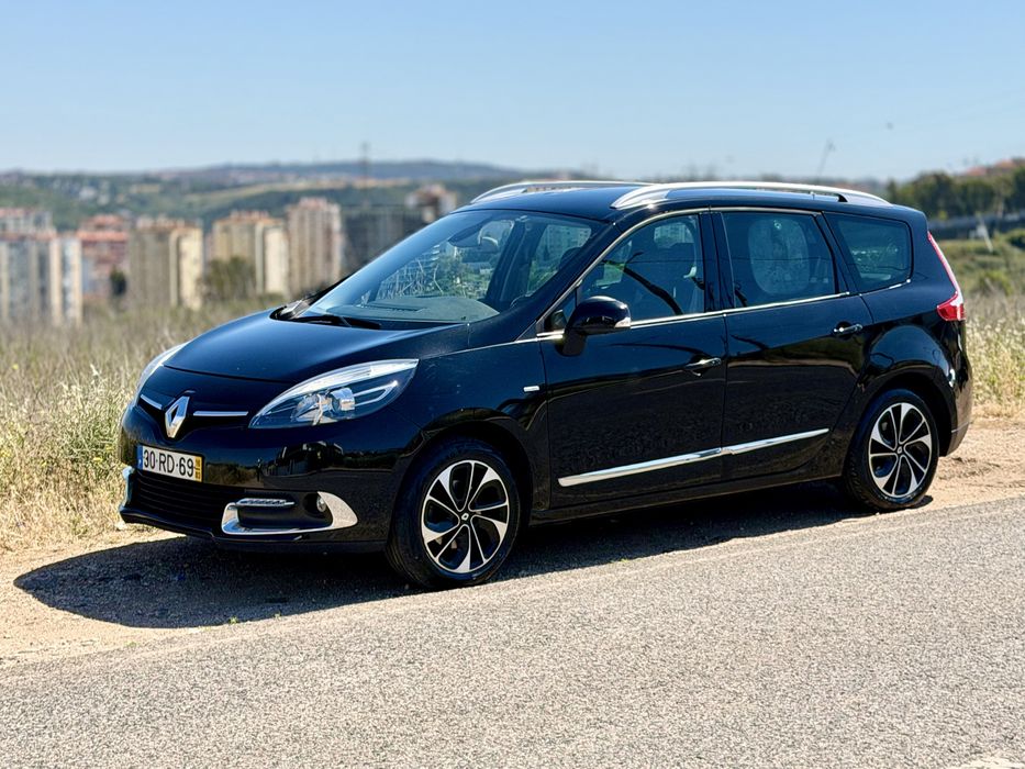 Renault Grand Scénic 7 lugares “Bose Edition” de 2016 com 160.000 km,