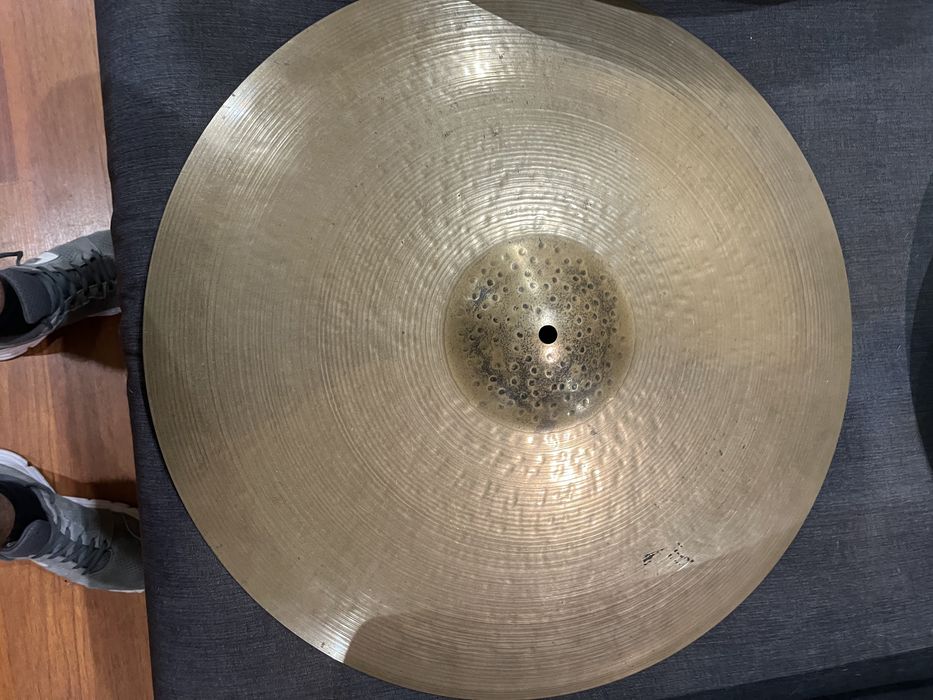 Pratos bateria Zildjian / Sabian