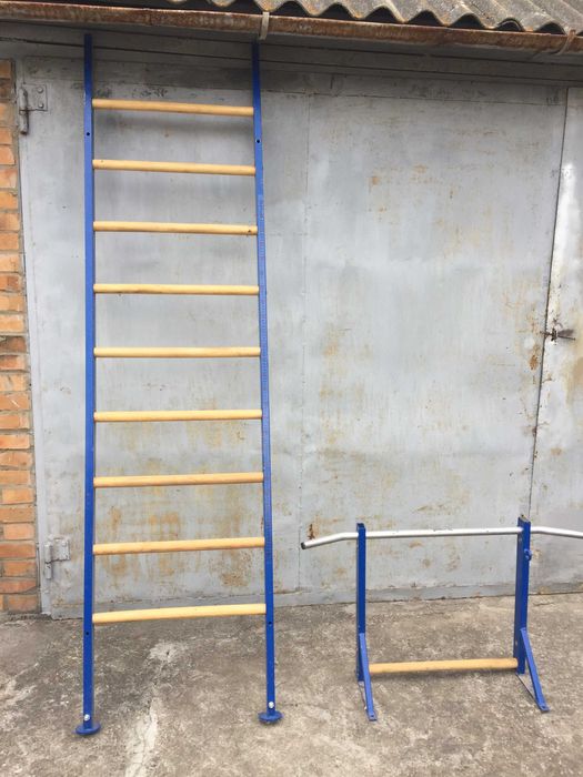 продам детский  ТРЕНАЖЕР  (шведскую стенку  в комплекте)