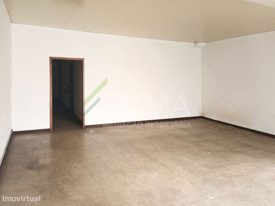 Loja para comprar, 329 m²