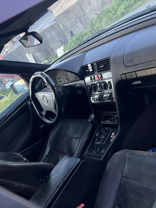 Mercedes-Benz C220 CDI Carrinha (1999) - Motor de Guerra