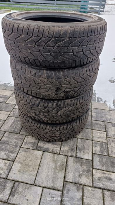 Opony zimowe 205/55/R16