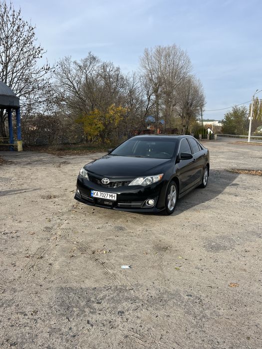 TOYOTA Camry 2.5 2014р. Газ-Бензин.