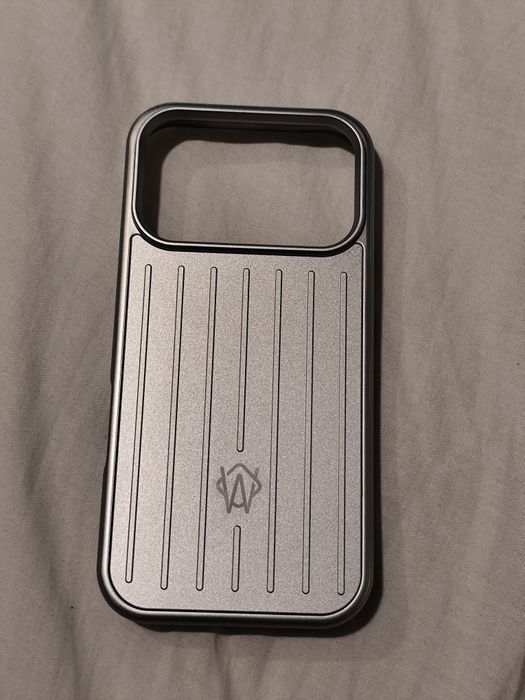 Etui do iPhone 17 pro max