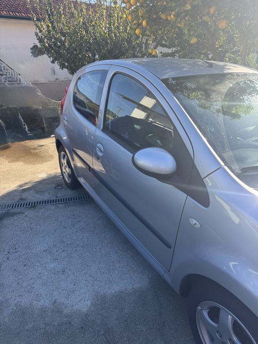 Peugeot 107 5 portas — photo 3
