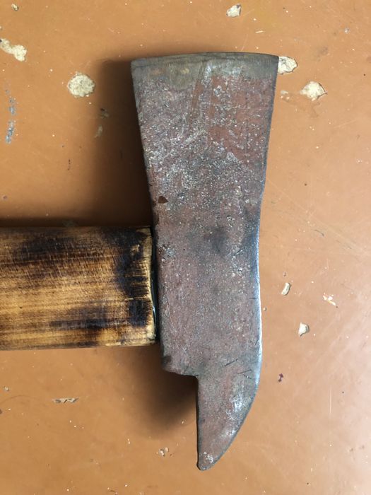 Топор пожарный тех времен