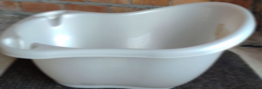 Oddam za darmo wanienkę niemowlęcą