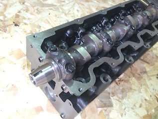 Головка блока 2l Toyota HIACE Hilux  2.4D 2L 2LT 2LTE  DYNA  CROWN CRESTA CHAYSER MARK 2ГБЦ 2,4д Тоёта ГБЦ
