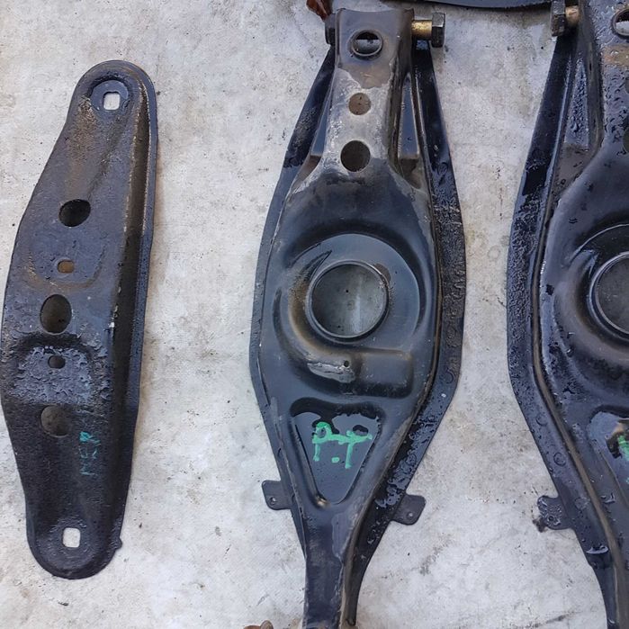 wahacz wahacze tylne mercedes w124 w 124 oryginał jak nowe