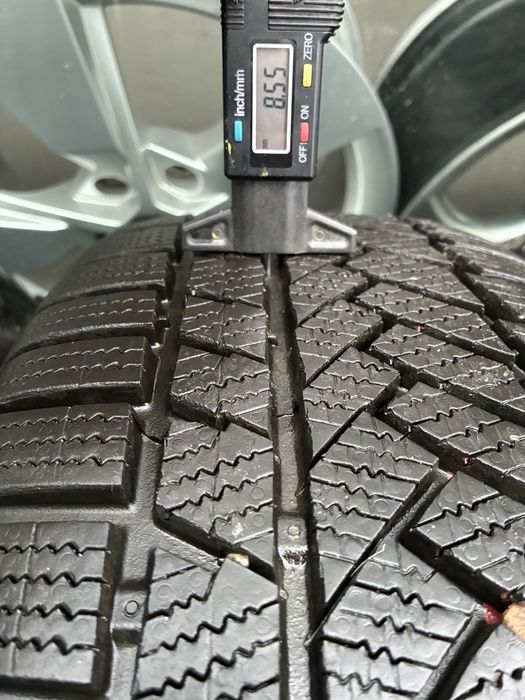 Диски з резиною Mersedes Vito R17 оригінал