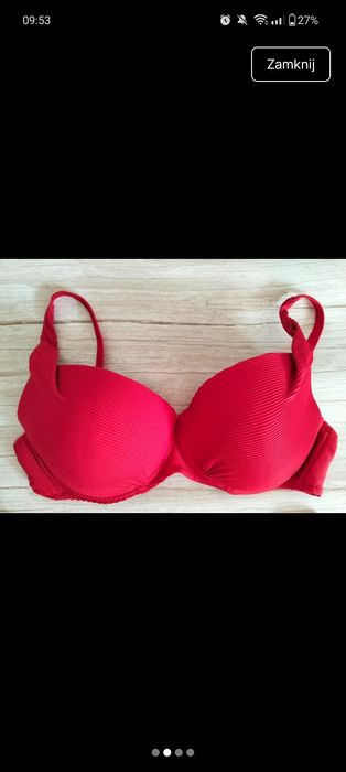 Piękne czerwone bikini