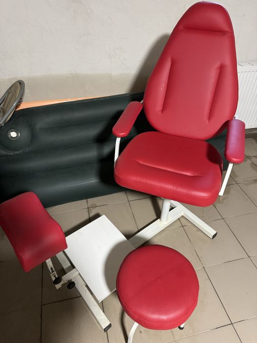 Крісло для педикюру