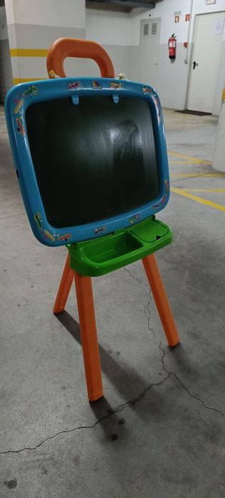 Cavalete dupla utilização para criança