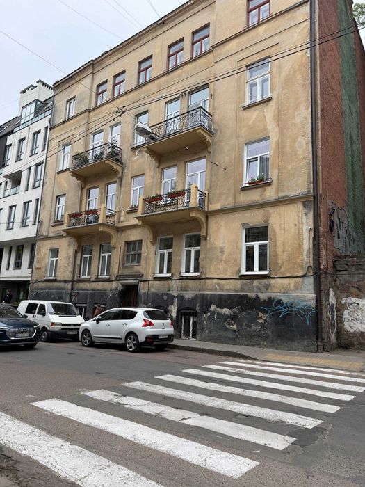 Продаж квартири на вул. Зарицьких