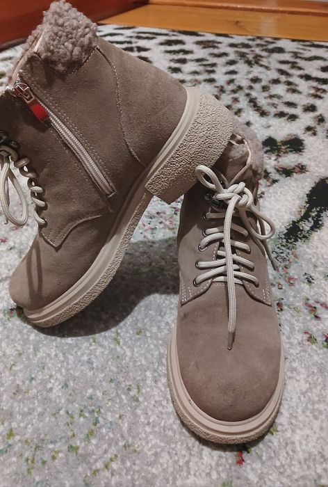 Зимові черевики 40 розмір